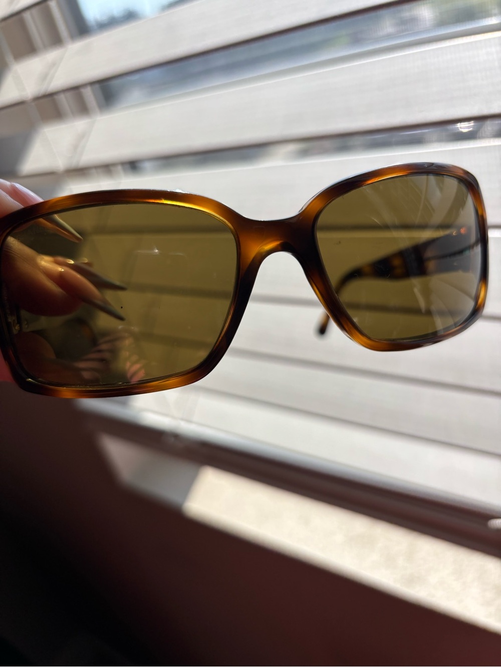CHANEL Tortoiseshell Sunglasses with Gold CC Logo - Picture 8 of 8